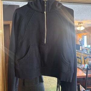 Lululemon 1/2 zip Limited Black w/gold zipper
